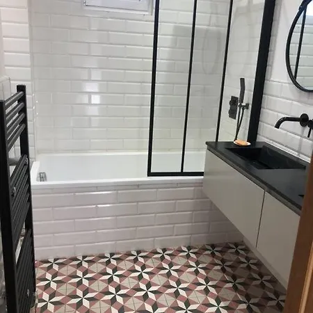 3 Pieces Spacieux, Neuf, Design Et Fonctionnel Apartment *
